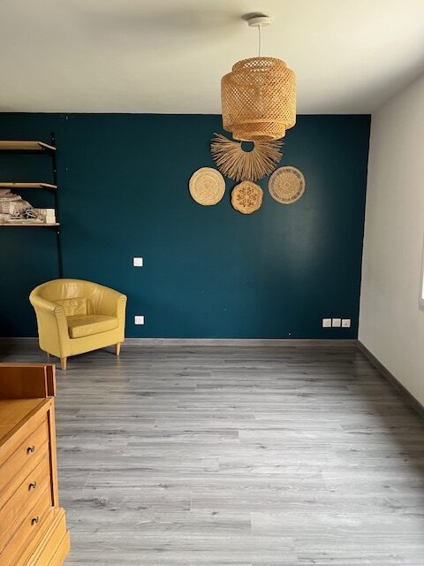 Réaménagement complet d’une maison : intervention dans la chambre